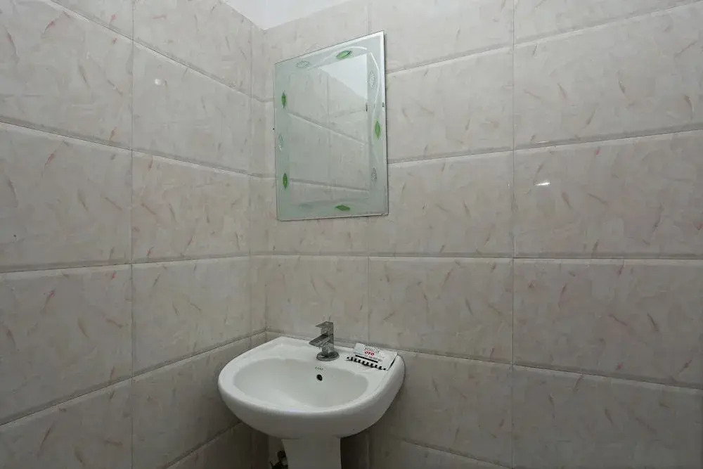 OYO 29145 Hotel Sirsa City Inn