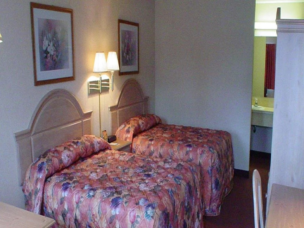 Viking Arms Inn - Ludington