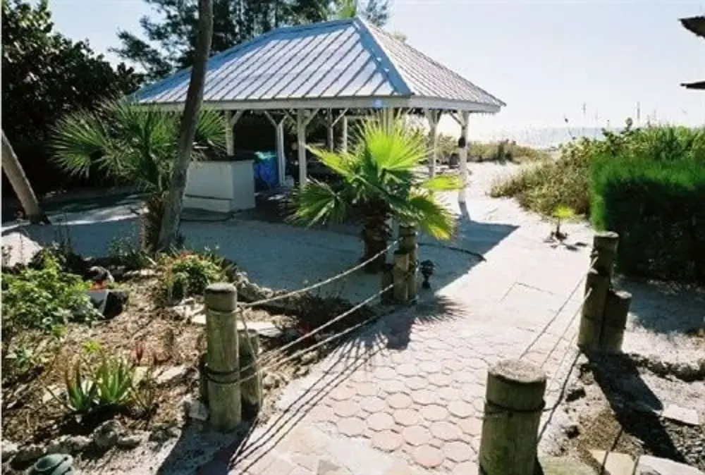 Sandpiper Inn