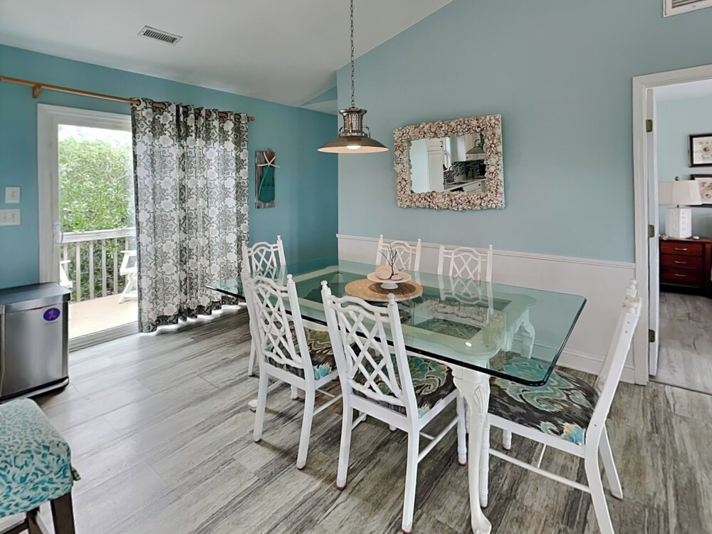 Bluebird by Topsail Realty