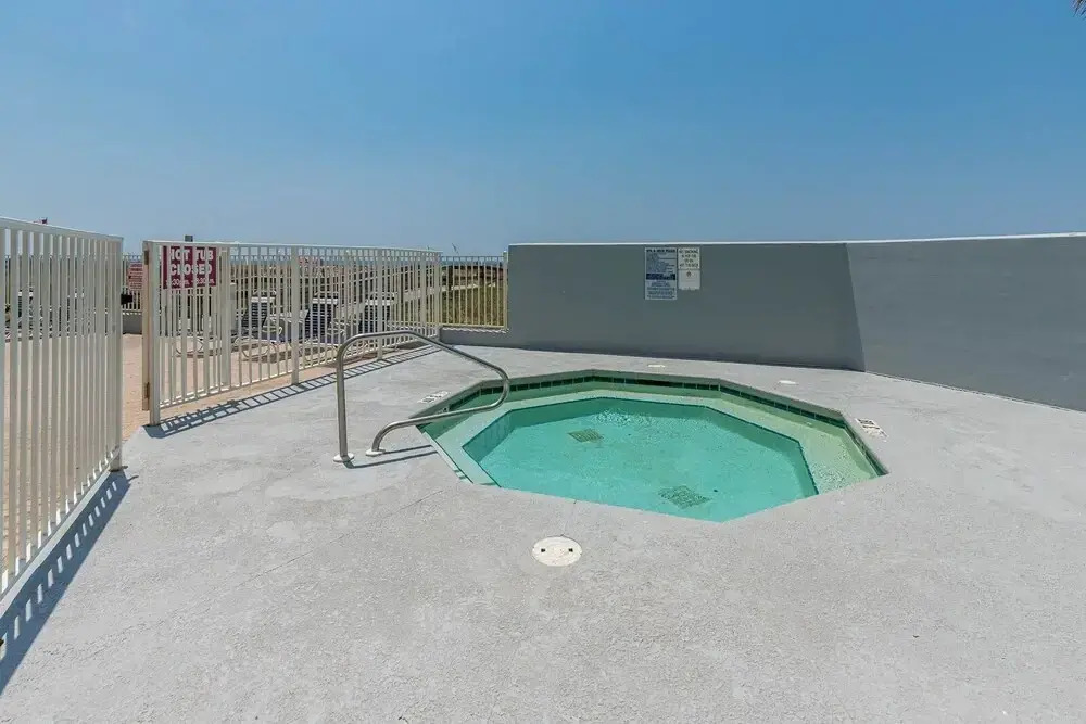 Lighthouse 711 2 Bedroom Condo, Gulf Shores