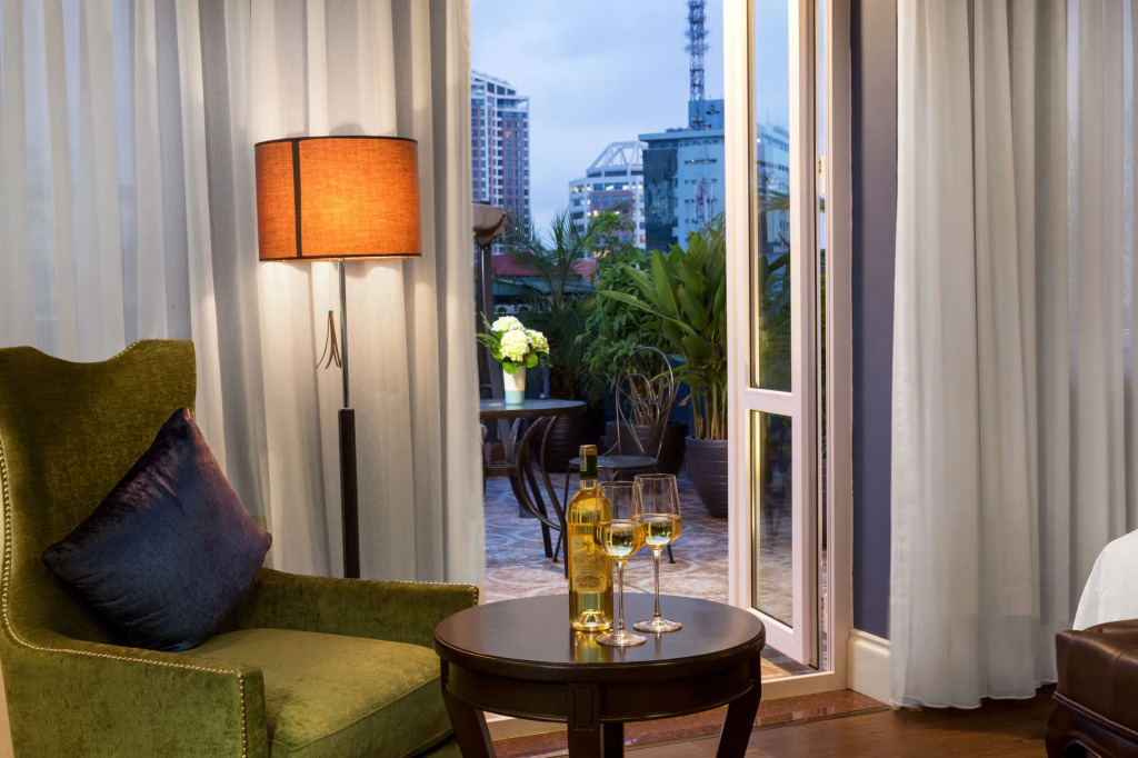 OGallery Premier Hotel & Spa