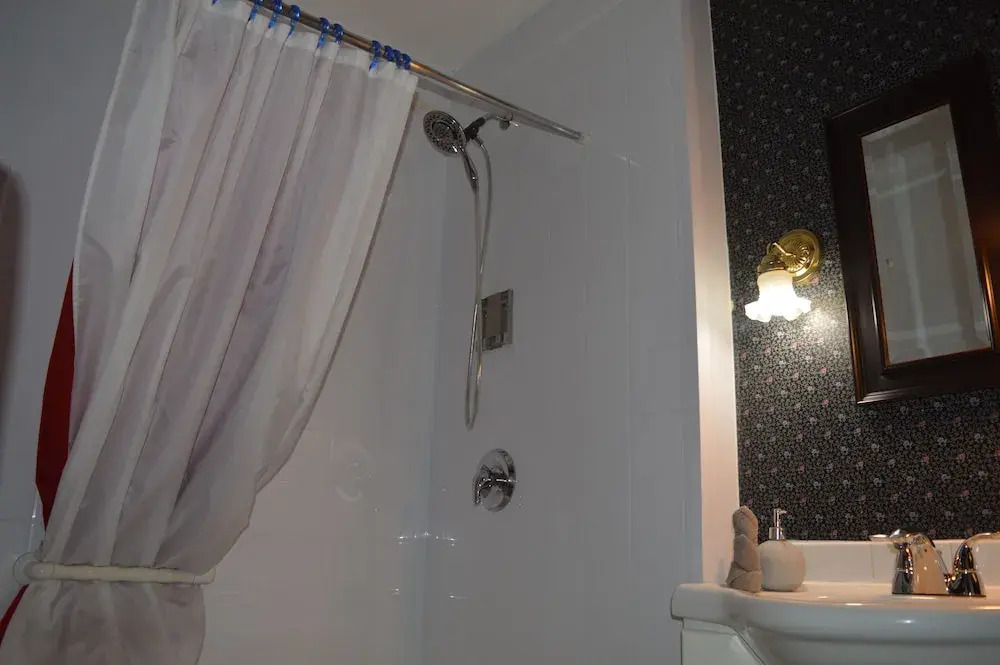 Ascendence Halifax Bed & Breakfast