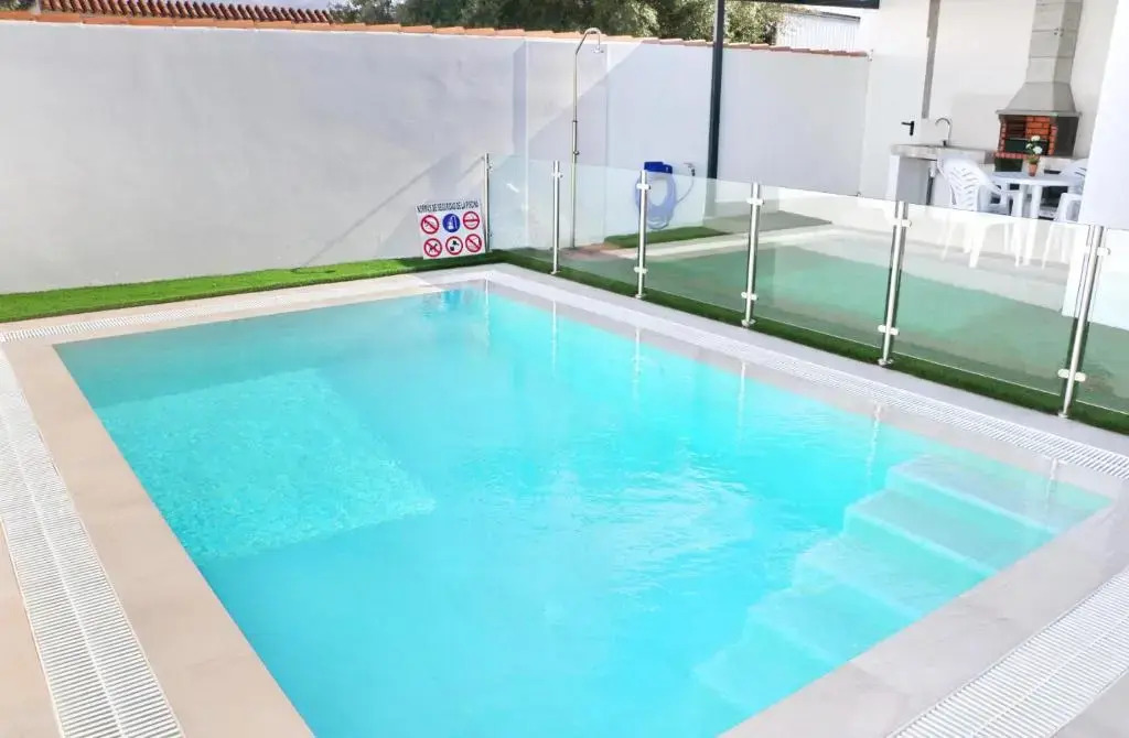 Casa con piscina de agua salada I