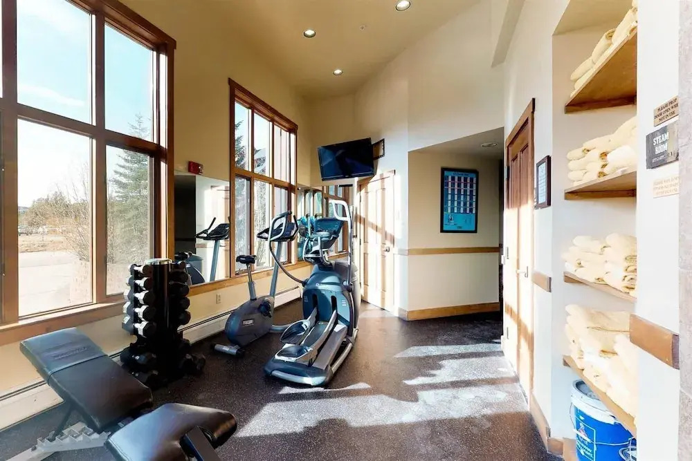 Red Hawk Townhomes 2 Bedroom Rental In River Run Village