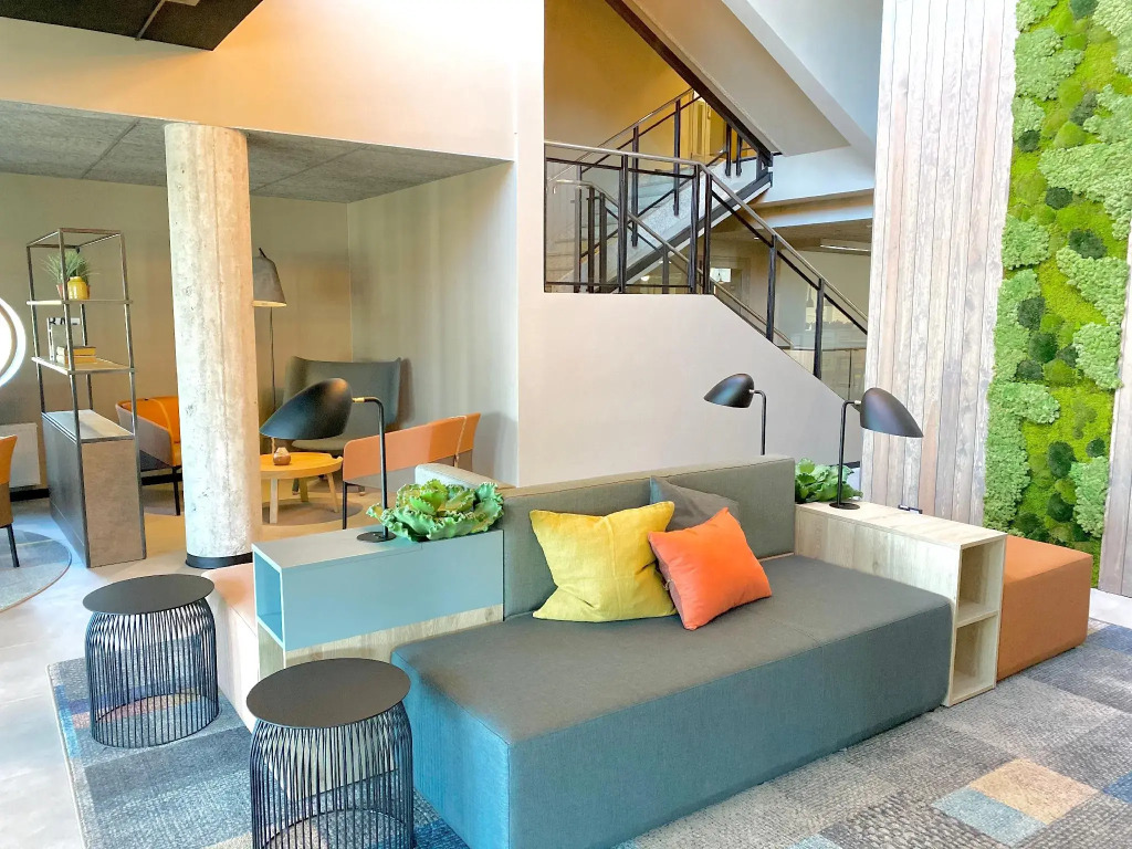 Pilot Airport Hotel
