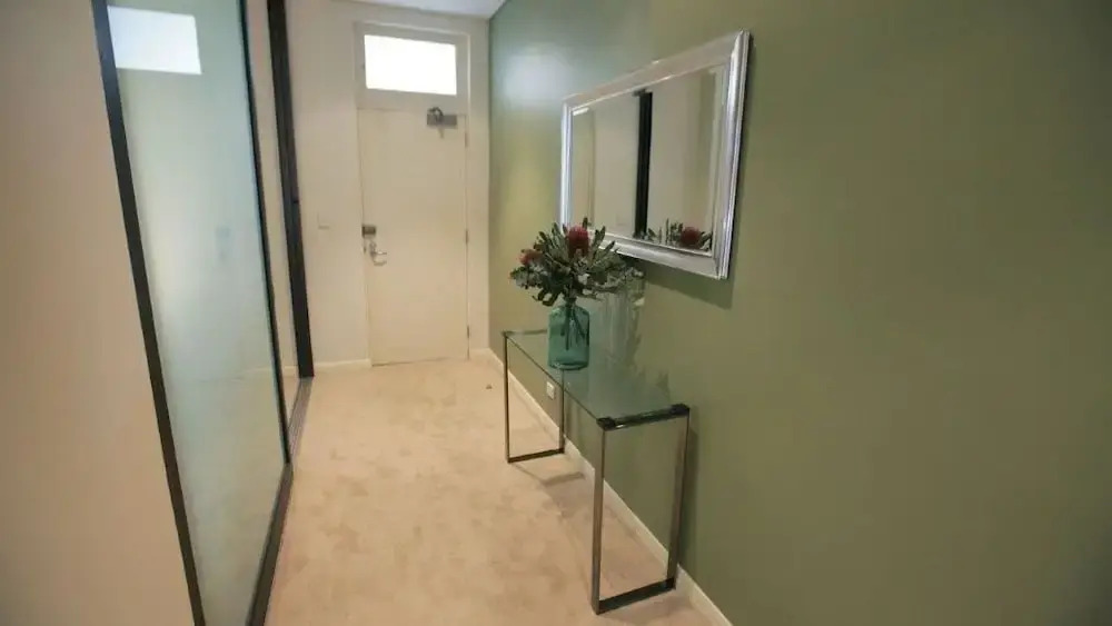 Spacious Apartment Close to Sydney CBD