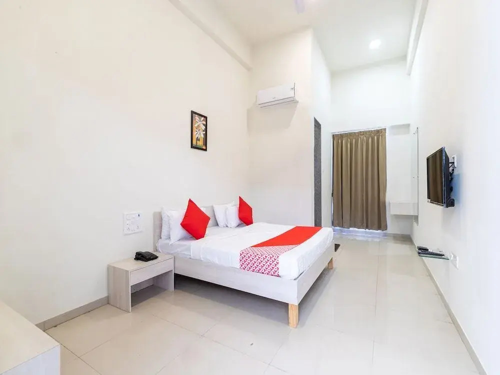 Hotel Anant Bliss By OYO Rooms