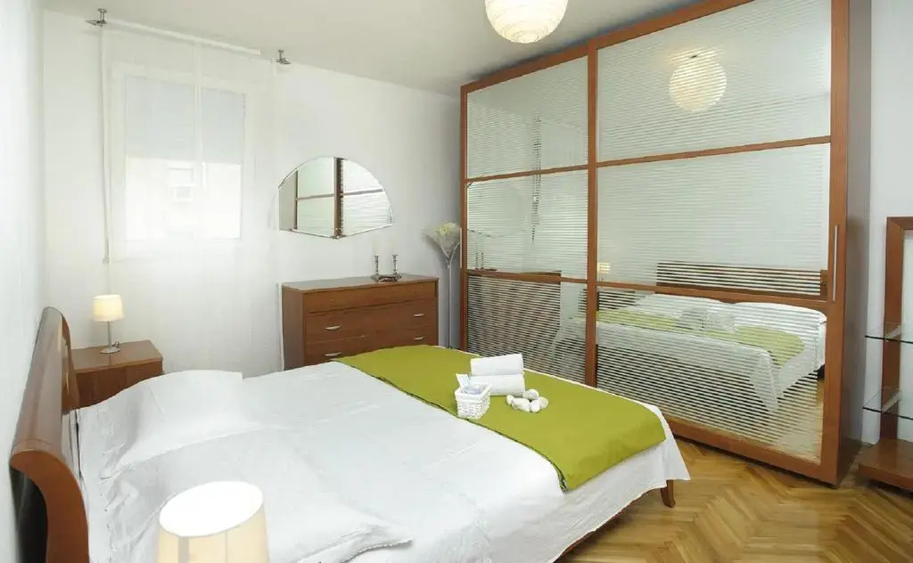 Apartment Divina