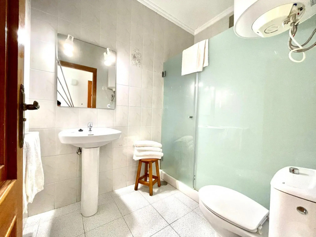 Bonito apartamento de 2 domitorios frente al mar
