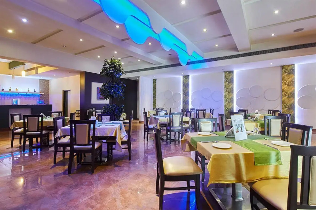 Devanshi Inn By Glitz Hotels