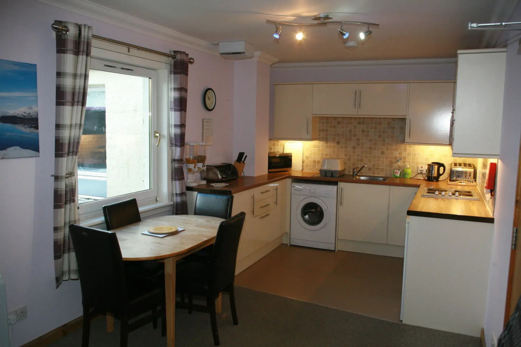 Glenlochy Nevis Bridge Apartments