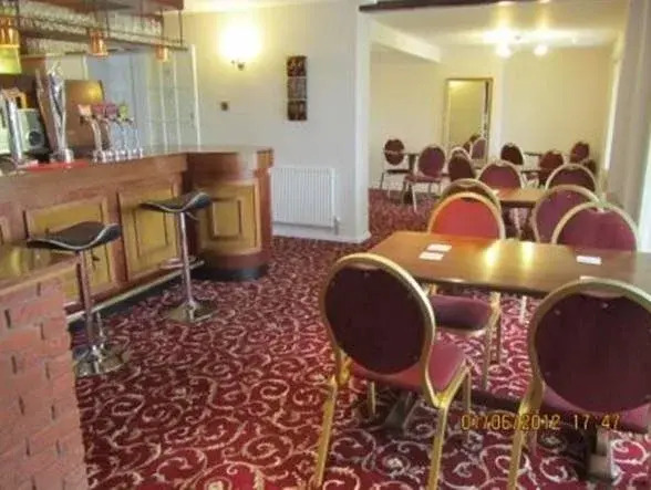 Badgers Mount Hotel