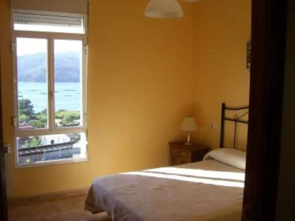 Pontevedra 101872 2 Bedroom Apartment By Mo Rentals