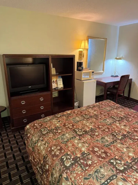 Peddlers Inn Motel