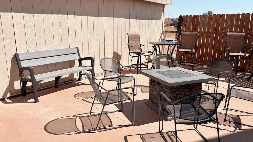 Whispering Sands Motel