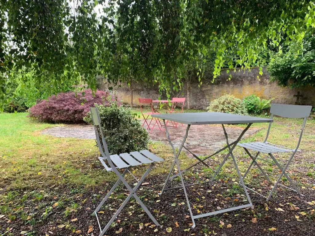 Les Jardins d'Élise, calme et verdure à Lure