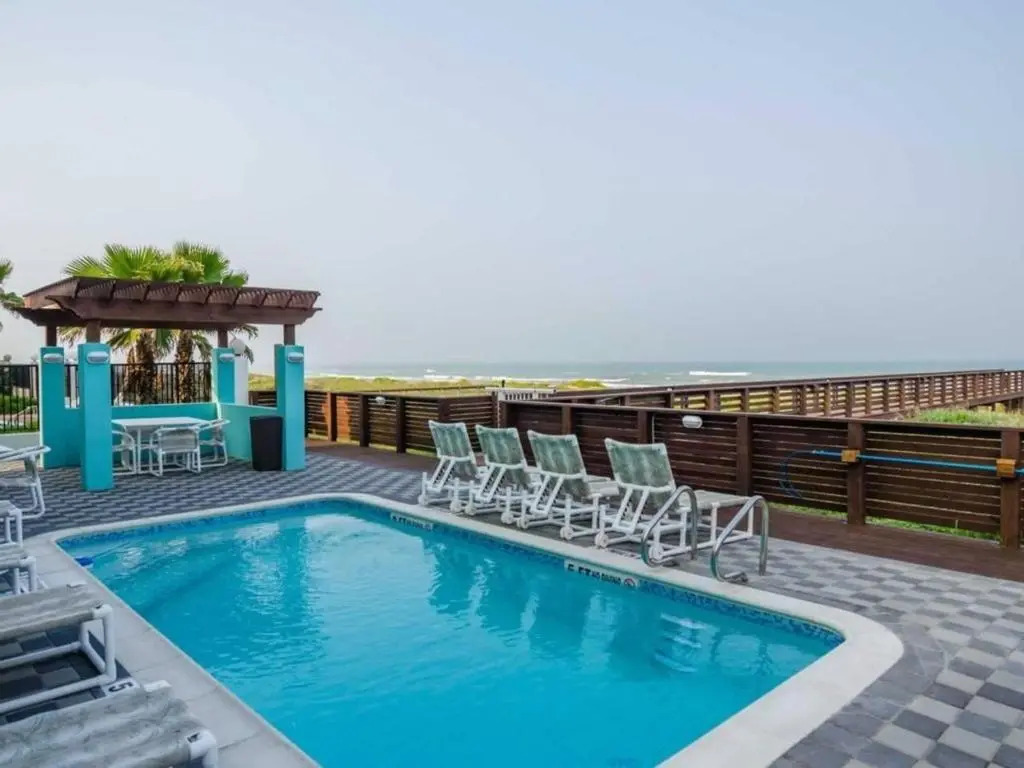 5 BEDROOM BEACHFRONT CONDO - 3rd Floor