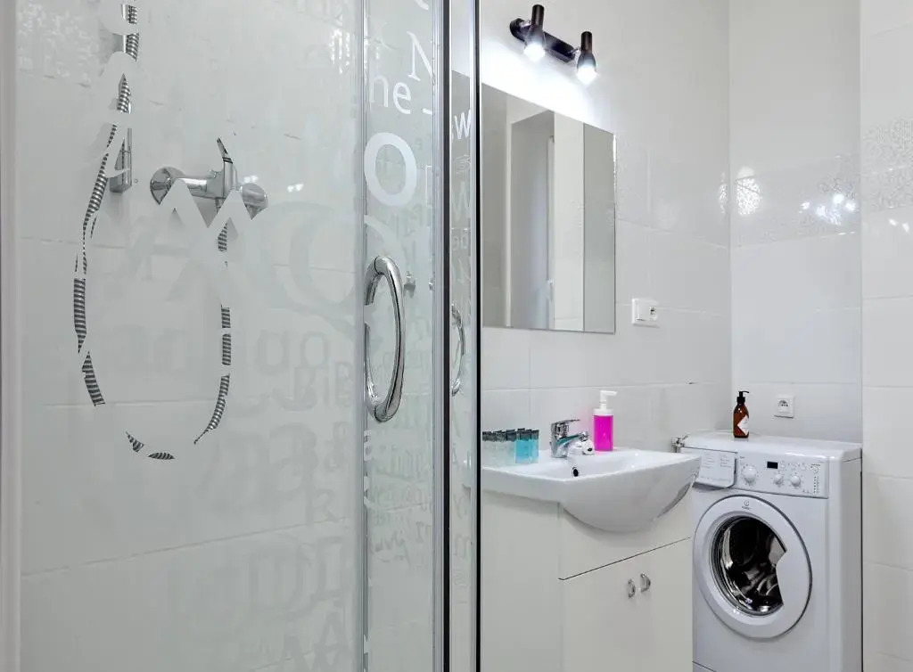 oompH Warsaw Central Premium Apartments