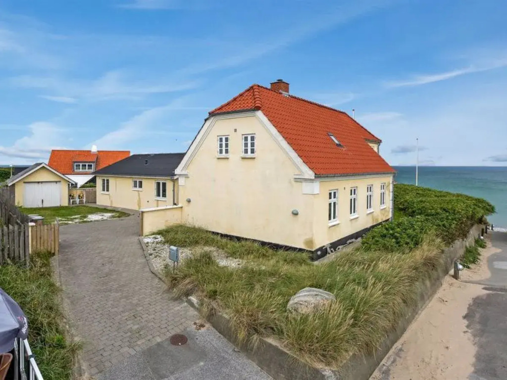 "Leocadia" - 50m from the sea in NW Jutland