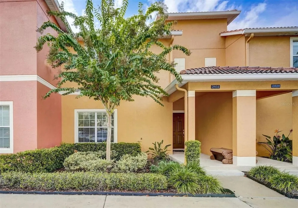 Paradise Palms 2931