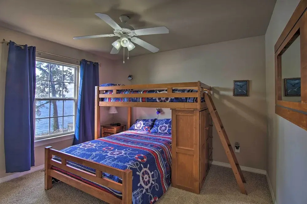 Lakefront Home w/ Shared Boat Ramp in Grove!