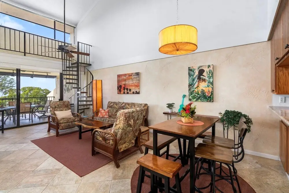 2 Bedrooms + Loft - Sleeps 6 - Ocean & Golf Views - Lanai - Vrkcv