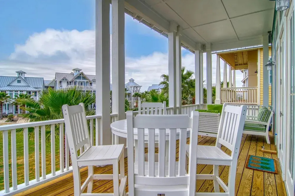 Cinnamon Shore- Seaside Sojourn 111 LA