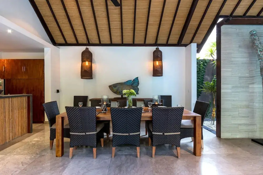 Bali Villa Near the Beach, 2080