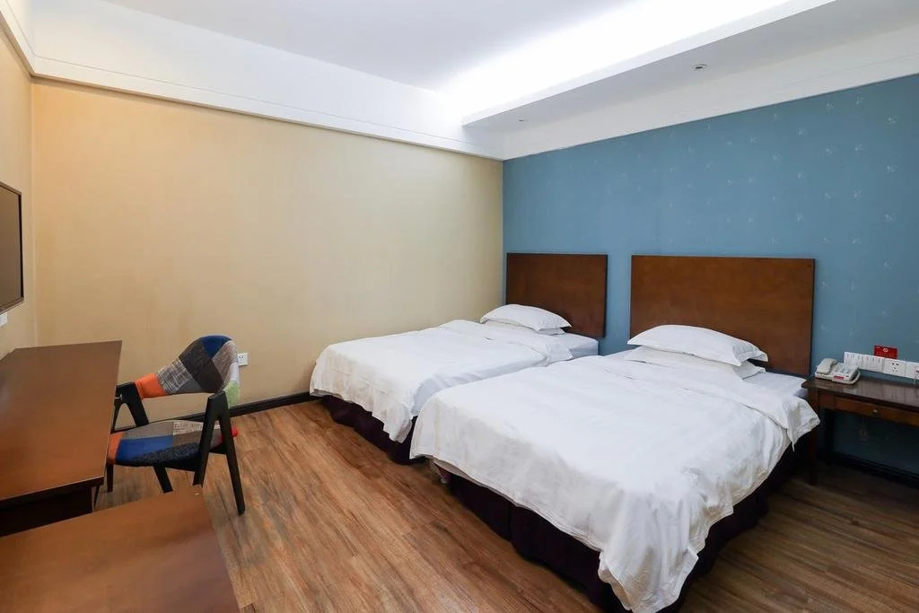 Dandong Life's Business Hotel