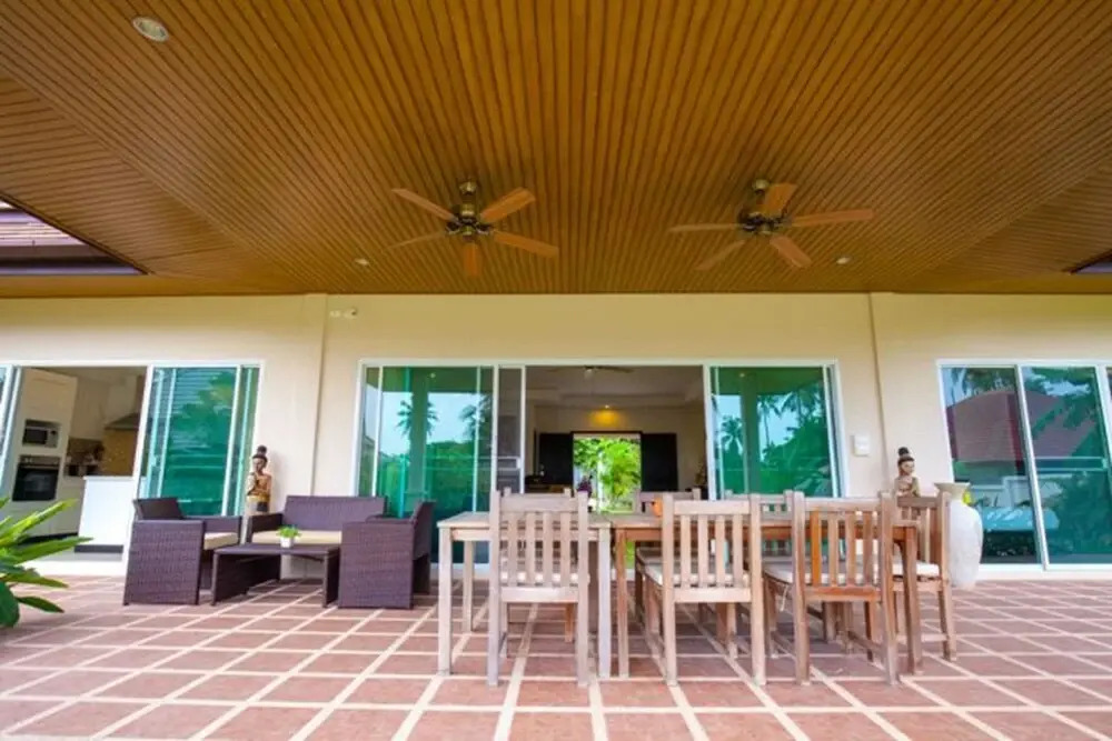 Karudina Villa by Jetta