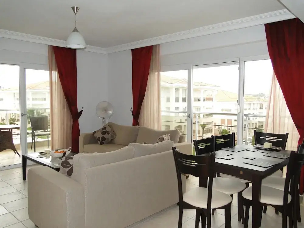Beautiful Apartment at Four Seasons, Ilica, Side - 2 Bedrooms, 3 Balconies