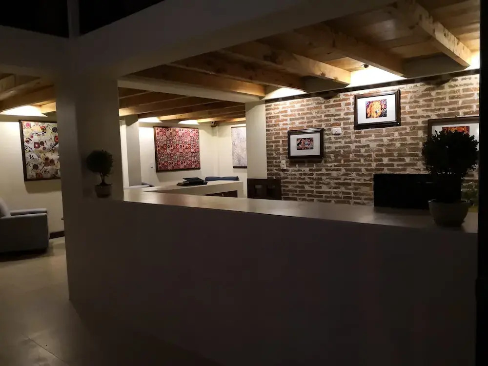 Hotel Mezzanine