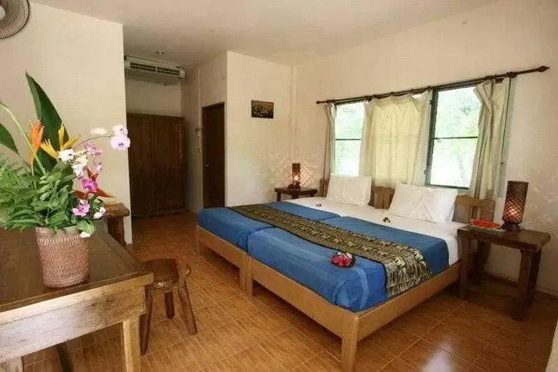Country Lake Nature Lodge