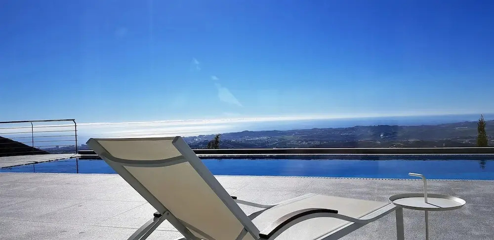 Waterfront Villa Las Golondrinas