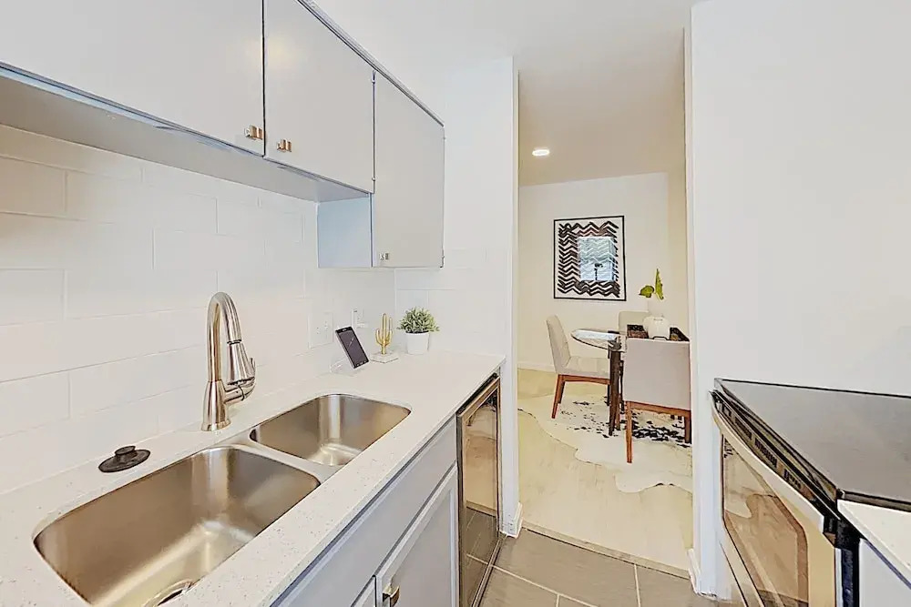 Luxe Clarksville Hideaway W/ Walkable Locale 1 Bedroom Condo