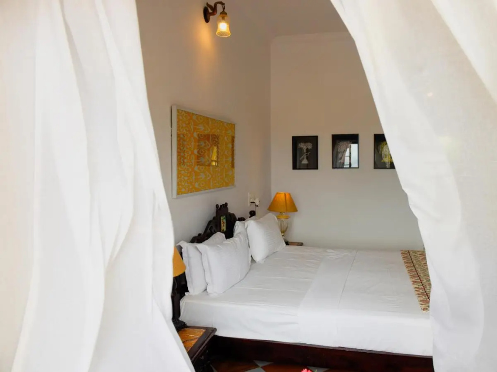 Gulaab Niwaas Palace