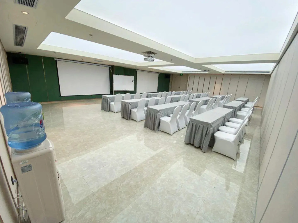 Ji Hotel (Shanghai Hongqiao Airport Konggang)