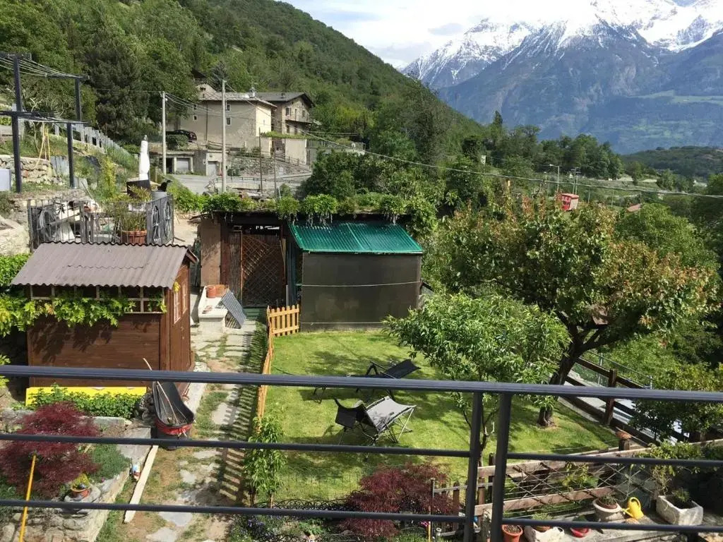 La Maison Cache