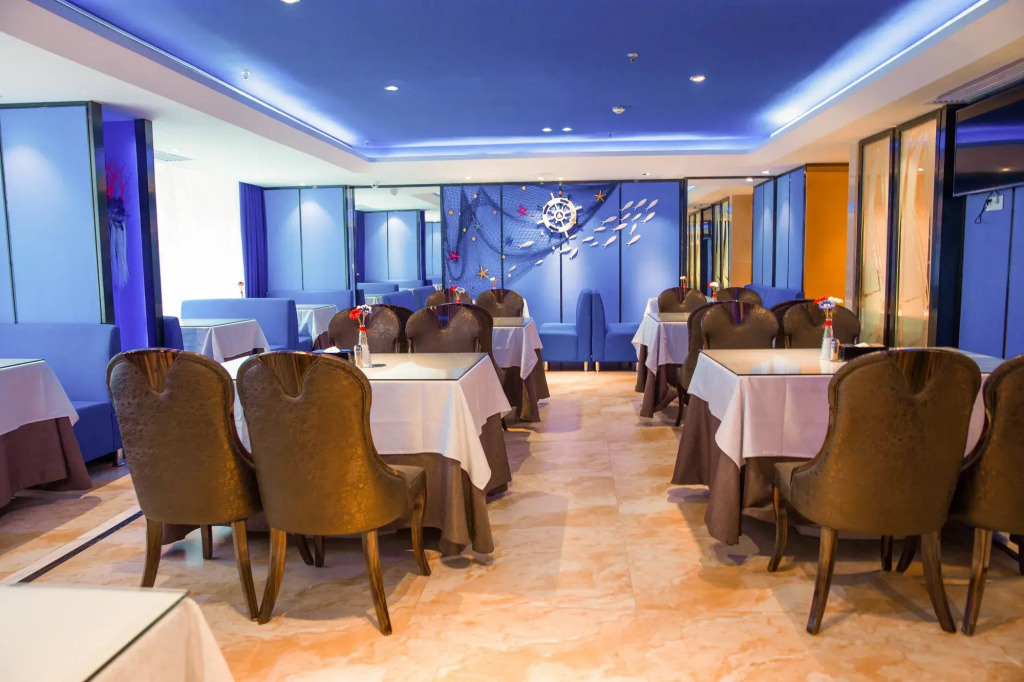 The Harbour Hotel