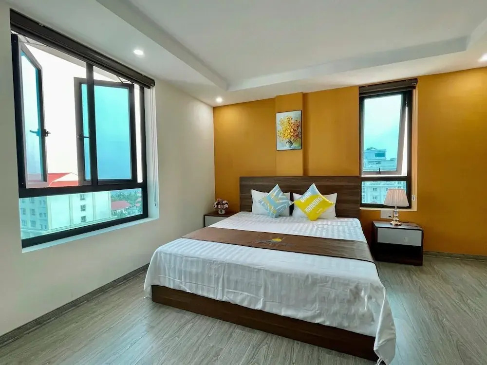 Sunrise Hải Tiến