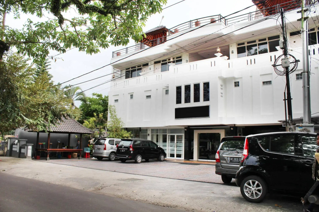 Airy Mataram Pariwisata Lombok