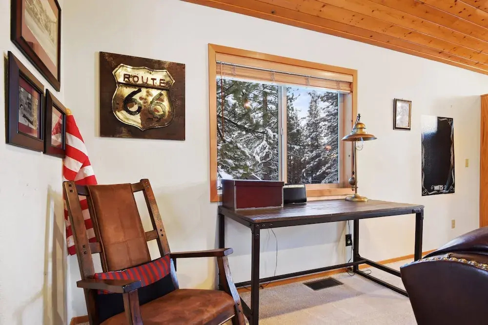 Quaking Cabin Gas BBQ & Amenities Access!