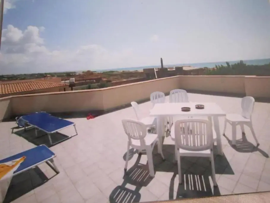 Villa Pino with exclusive private pool only 50m from the beach