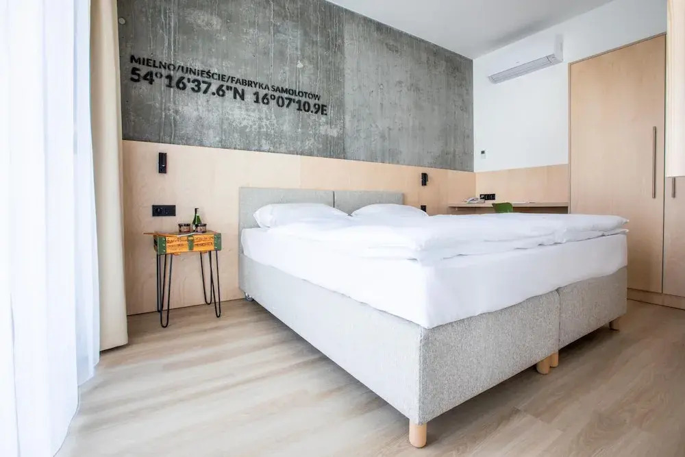 Hotel ARCHE Fabryka Samolotów w Mielnie