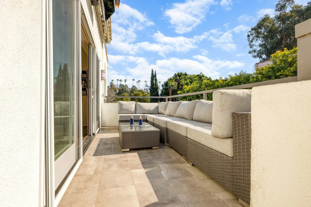 Valentino by AvantStay | Luxury Hollywood Mansion, Los Angeles