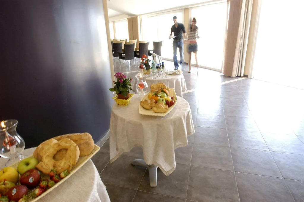 Janus Hotel
