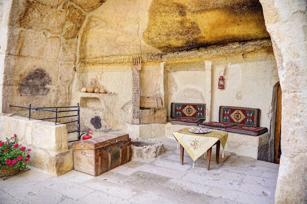 Gibos Cave Hotel