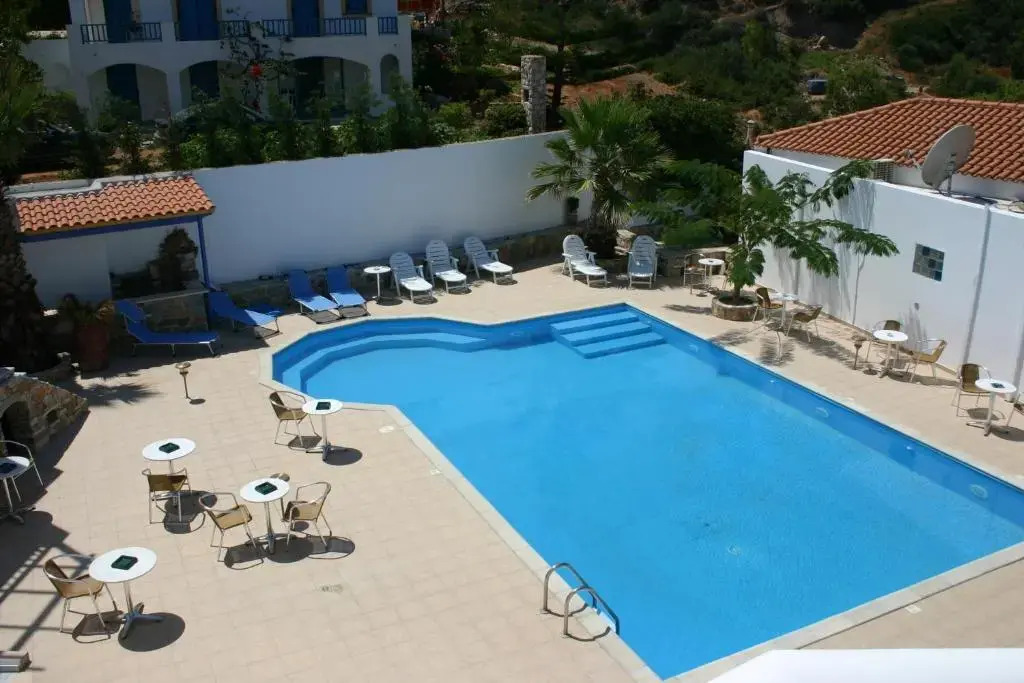 Venardos Hotel