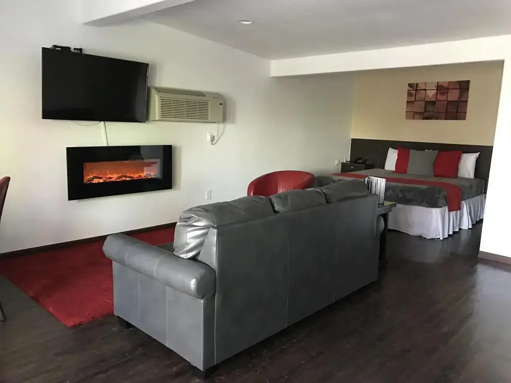 CCBC Resort Hotel - A Gay Mens Resort